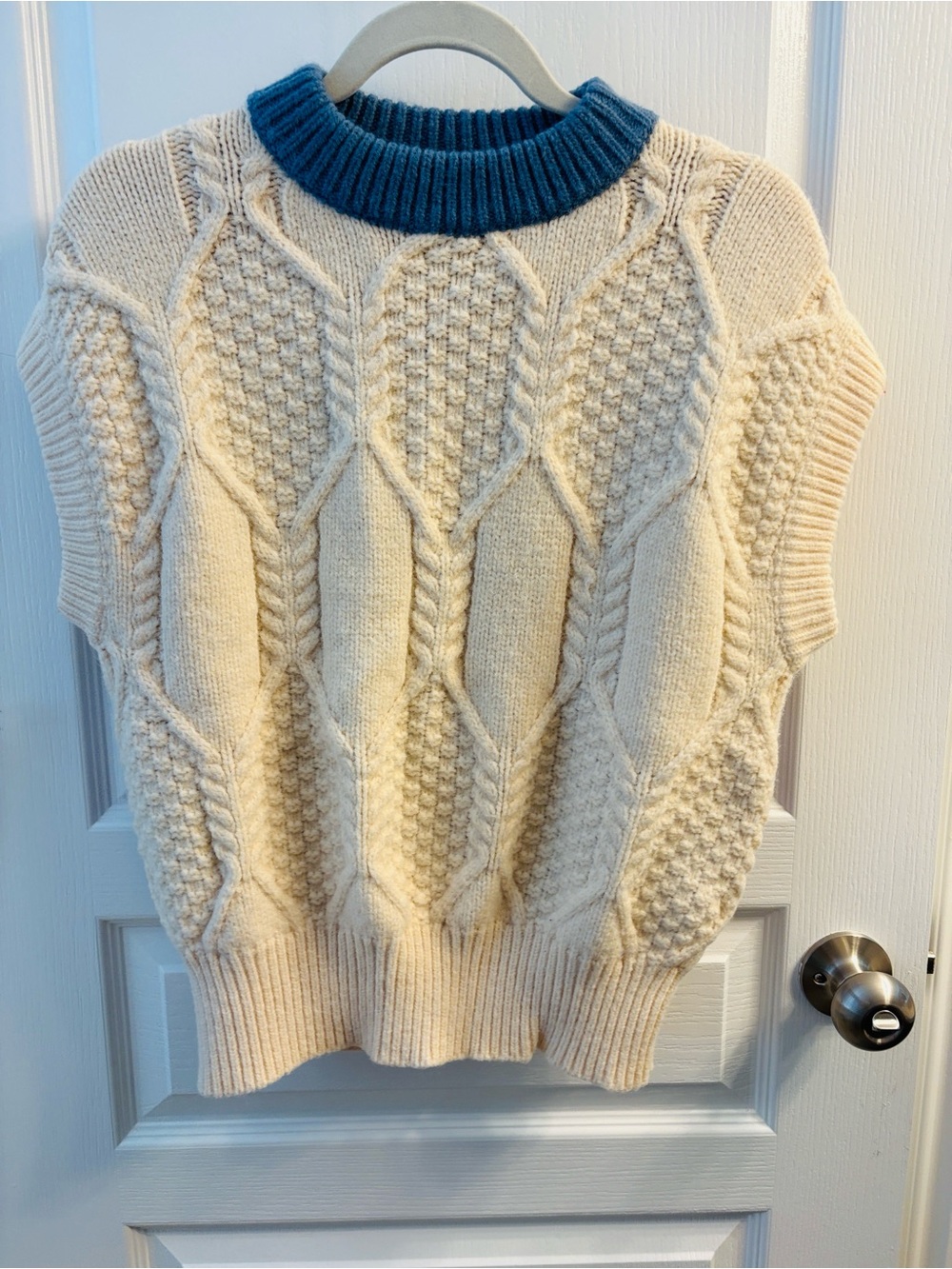 FRNCH Cream Cable Knit Short Sleeve Sweater with Blue Ribbed Collar